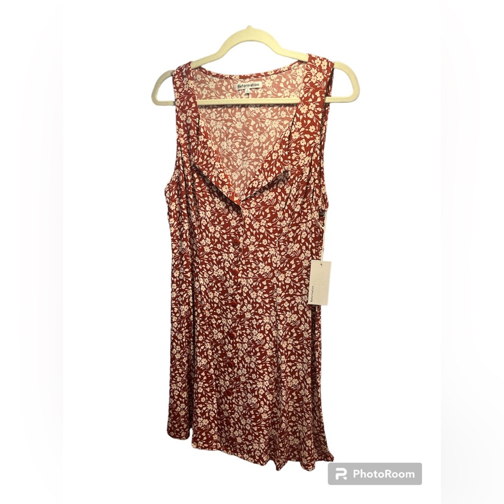 Short dress. Reformation. Size 8